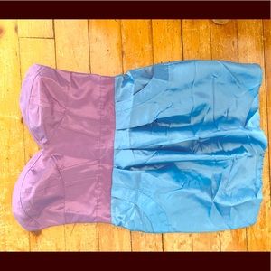 80’s inspired strapless 2 tone dress with pockets!